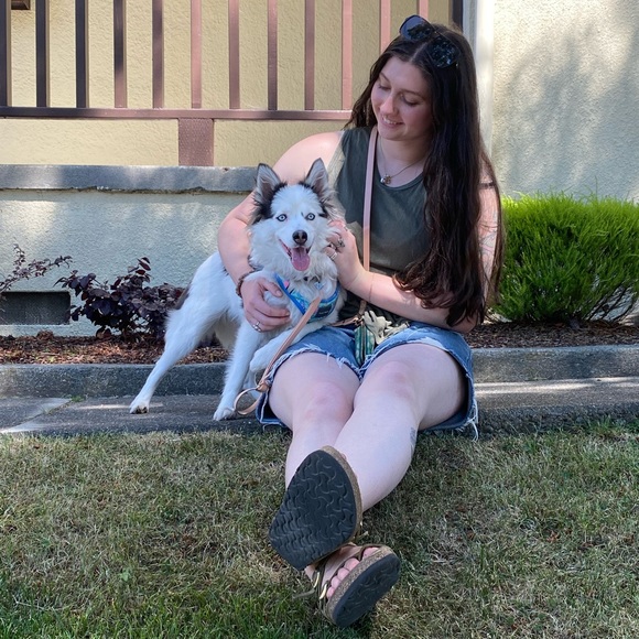 Meet your Posher, Rita - Picture 1 of 1